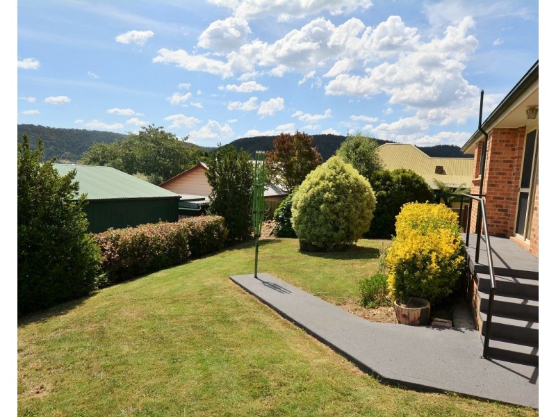 14 Eddy Street, Lithgow NSW 2790