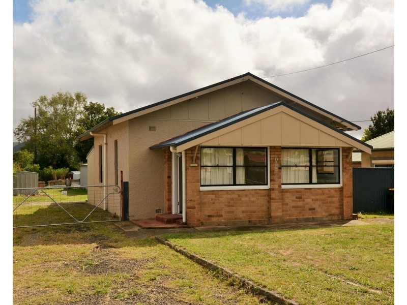 15 Suvla Street, Lithgow NSW 2790