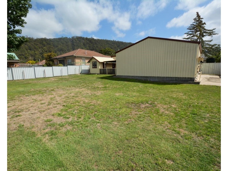 11 Selwyn Street, Lithgow NSW 2790