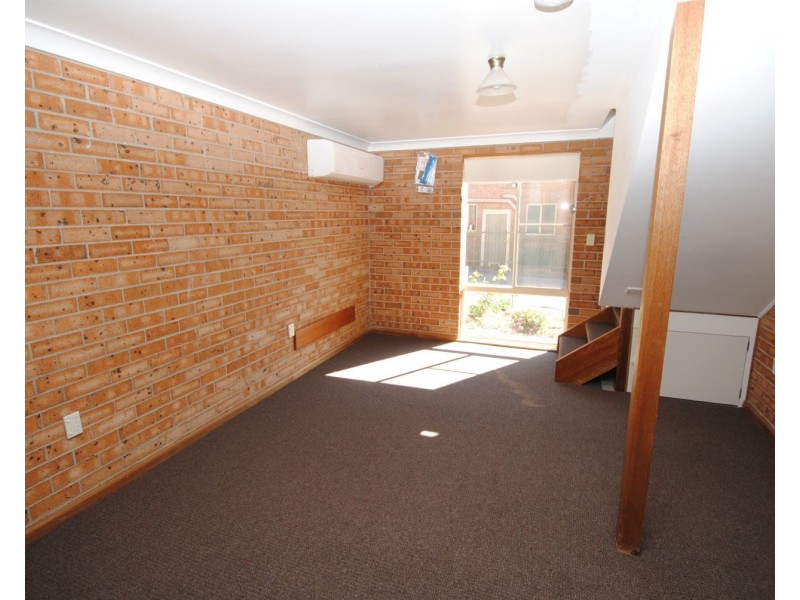 2/1 Ferro Street, Lithgow NSW 2790