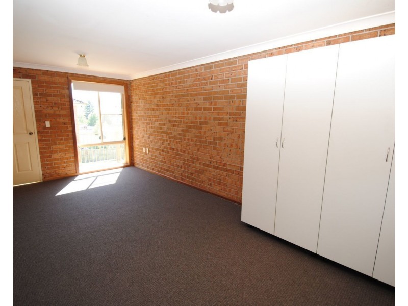 2/1 Ferro Street, Lithgow NSW 2790