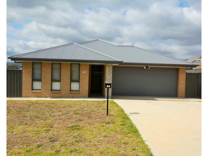 10 Henning Crescent, Wallerawang NSW 2845