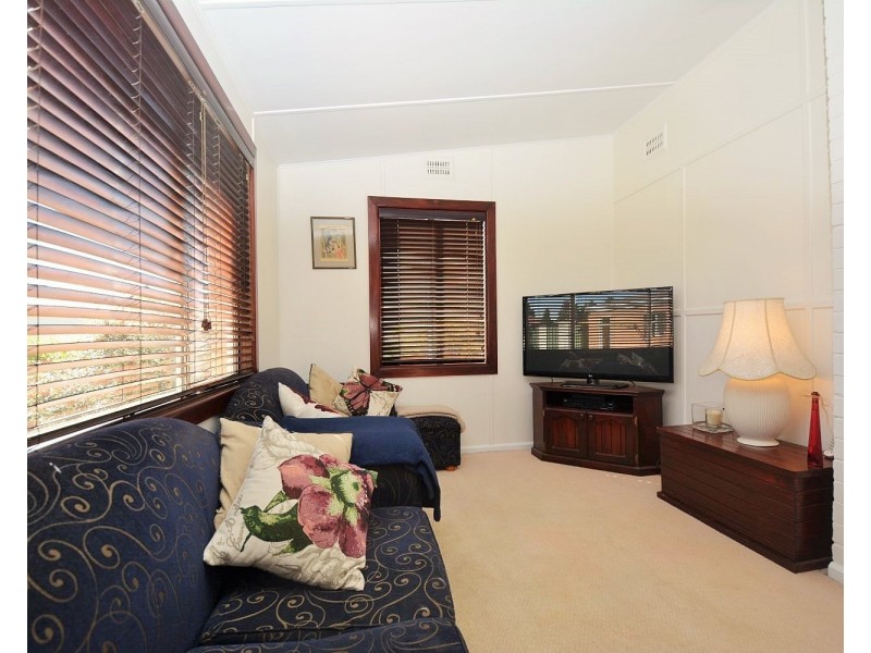 27 Lemnos Street, Lithgow NSW 2790
