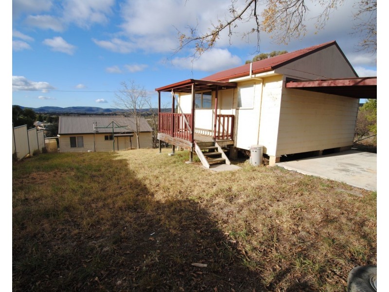 1/3 Paine Street, Portland NSW 2847