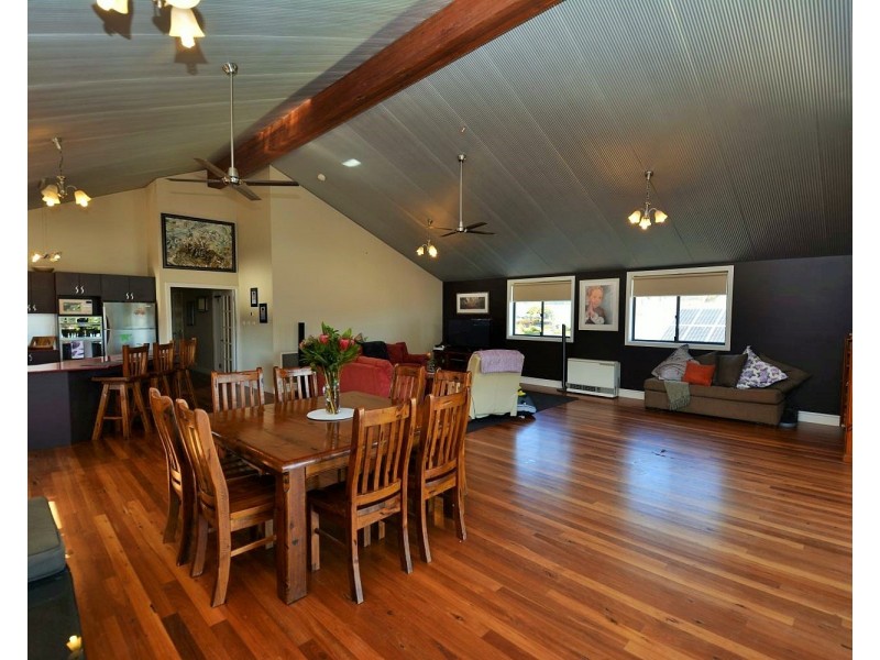 25 Henderson Place, Lithgow NSW 2790