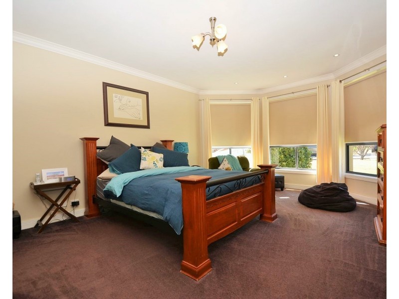 25 Henderson Place, Lithgow NSW 2790