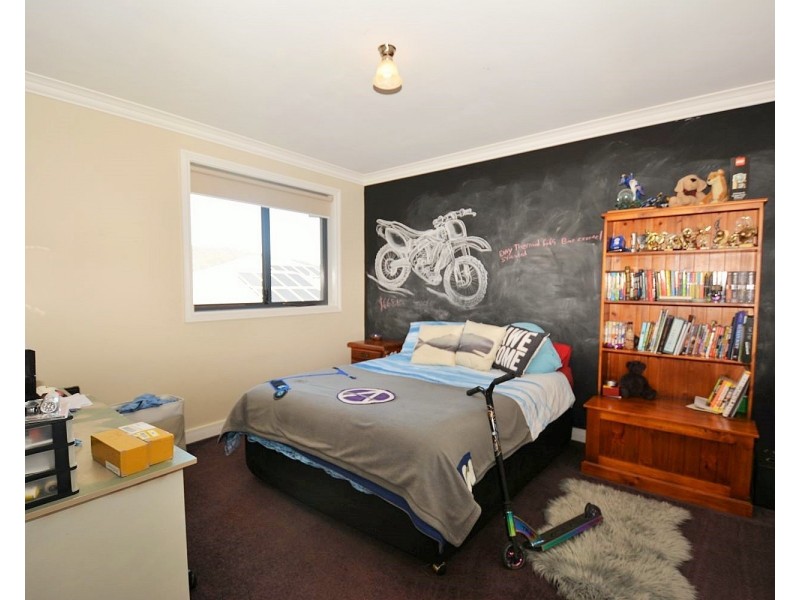 25 Henderson Place, Lithgow NSW 2790