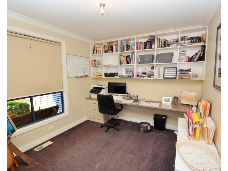 25 Henderson Place, Lithgow NSW 2790