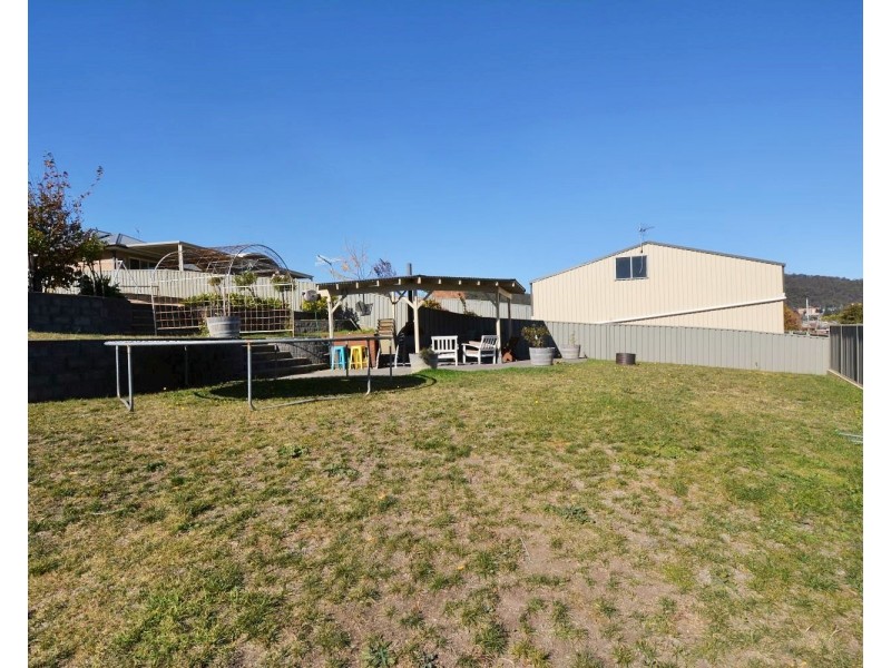 25 Henderson Place, Lithgow NSW 2790