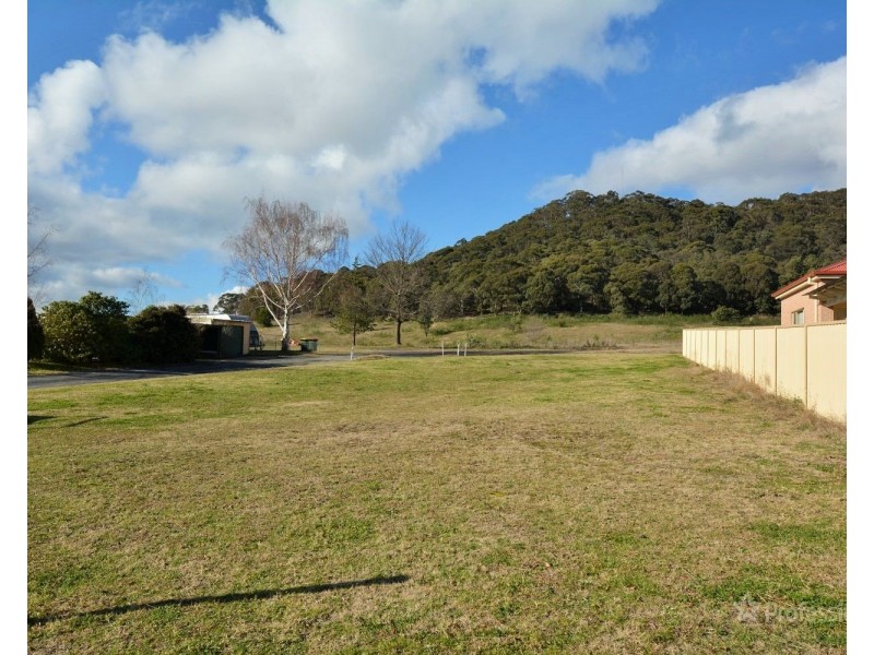 16  Silcock Street, Lithgow NSW 2790