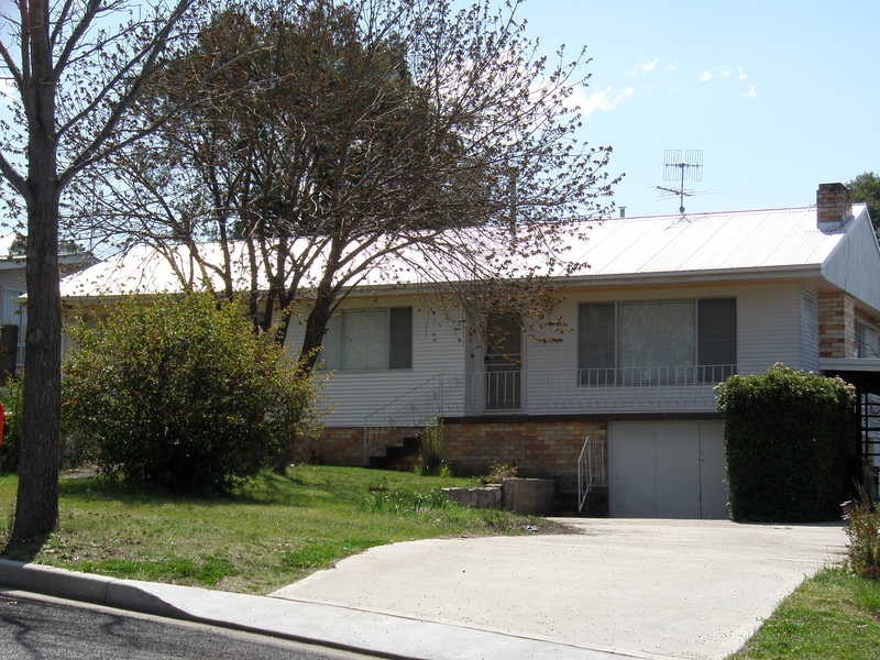 3 Johnson Avenue, Armidale NSW 2350