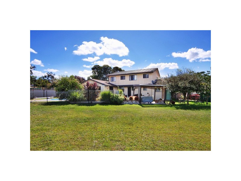 13 Hawthorne Close, Armidale NSW 2350