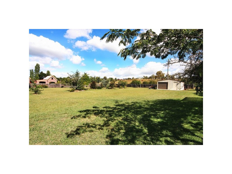 13 Hawthorne Close, Armidale NSW 2350