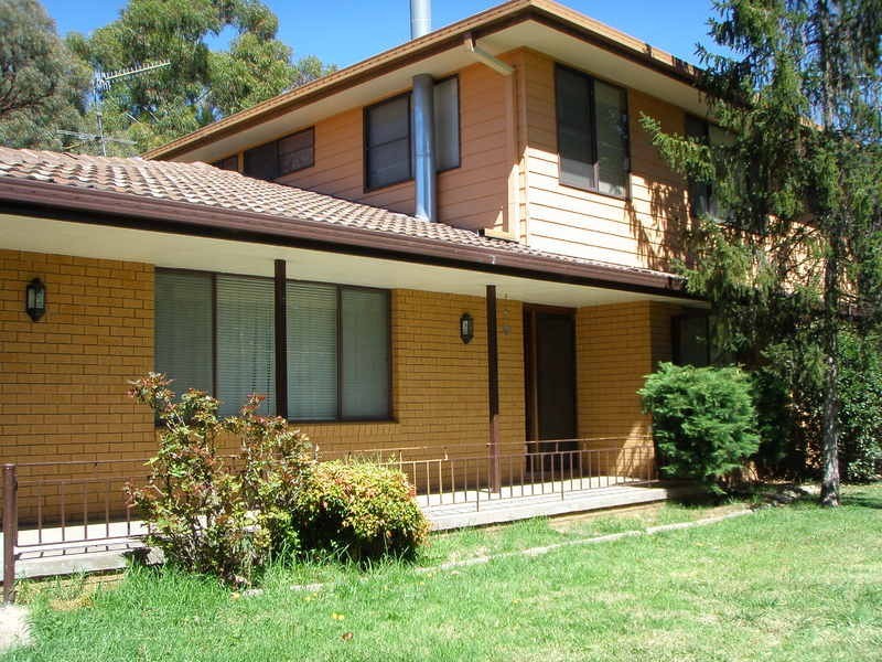 30 Short Street, Armidale NSW 2350