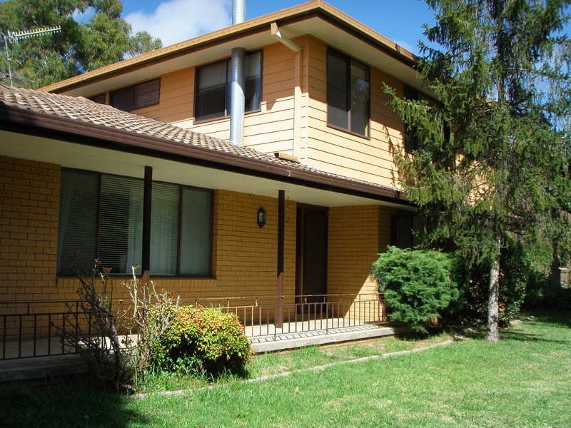 30 Short Street, Armidale NSW 2350