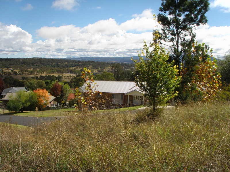10  G F Nott Place, Armidale NSW 2350