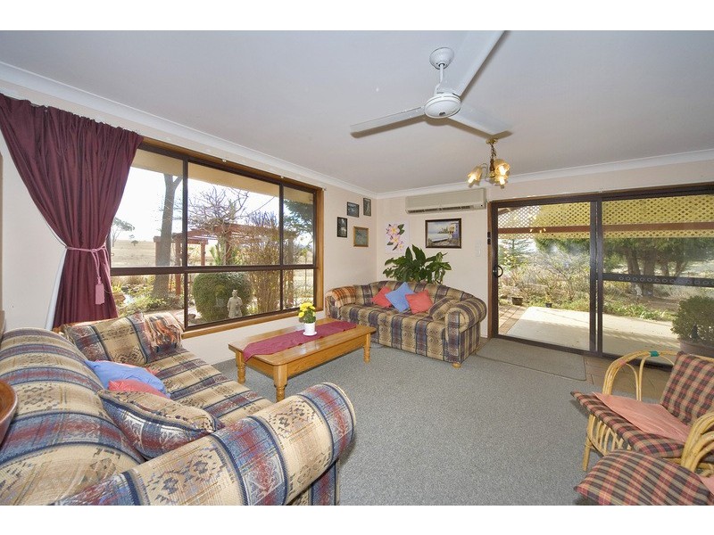 Saumarez Ponds NSW 2350
