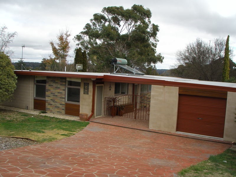 4 Birch Close, Armidale NSW 2350