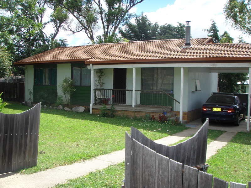 16 Bracken Street, Armidale NSW 2350