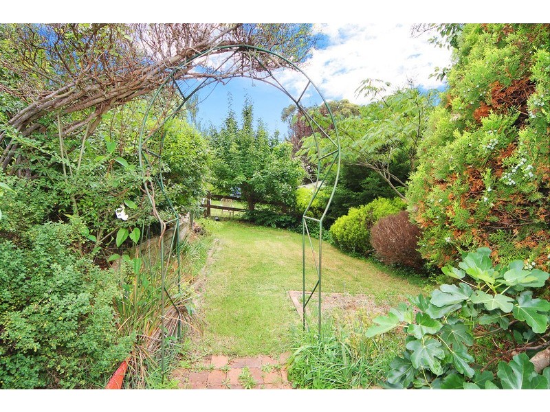 28 Campion Parade, Armidale NSW 2350