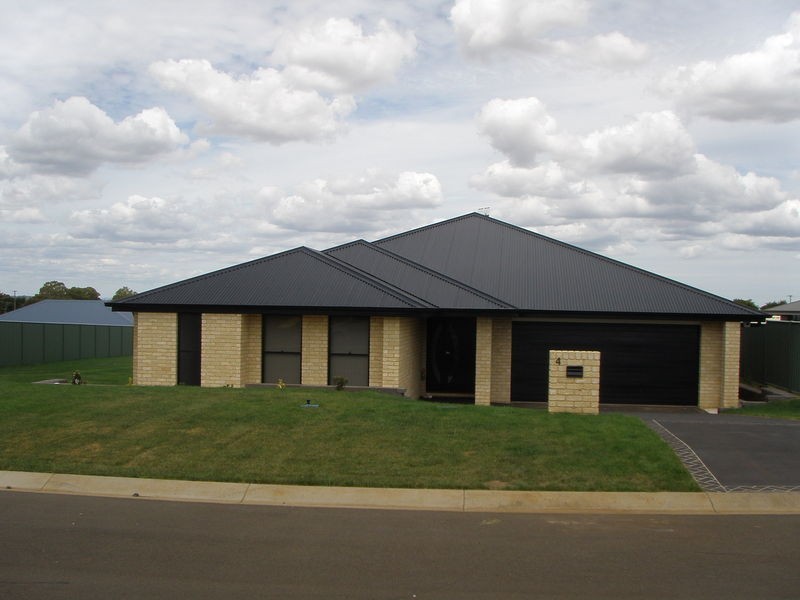 4 Argyle Place, Armidale NSW 2350