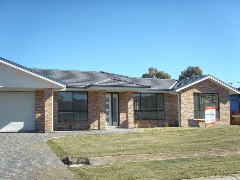 11 Albion Close, Armidale NSW 2350