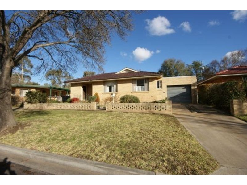 1/9 St Andrews Avenue, Armidale NSW 2350