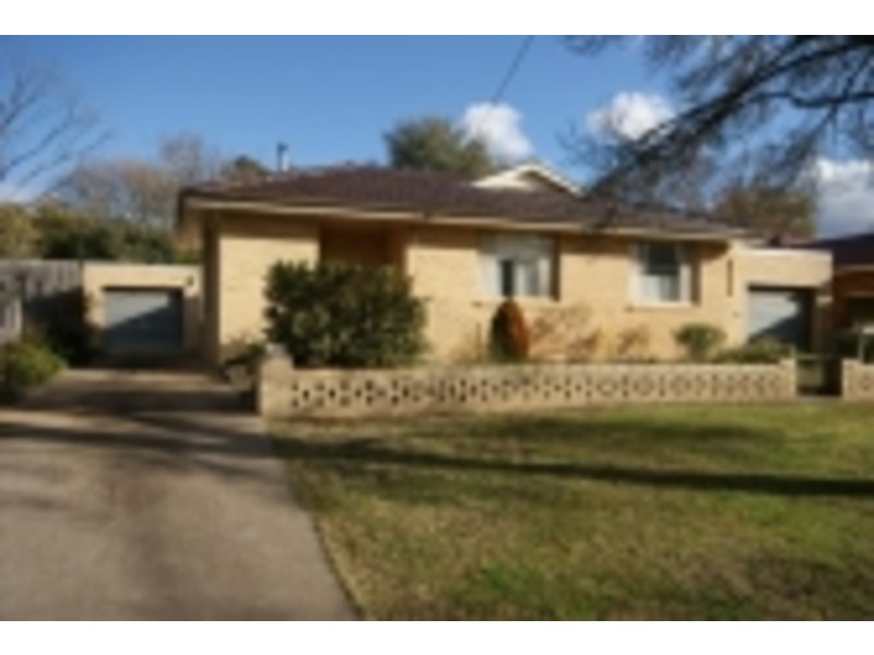 2/9 St Andrews Avenue, Armidale NSW 2350