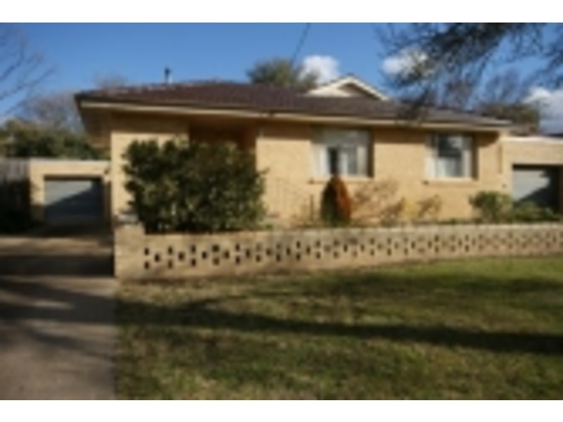 2/9 St Andrews Avenue, Armidale NSW 2350