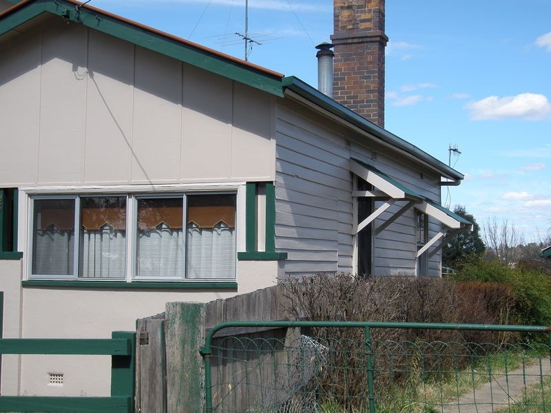 98 Jeffrey Street, Armidale NSW 2350