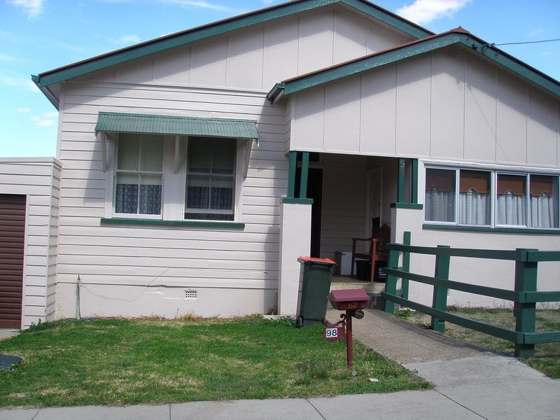 98 Jeffery Street, Armidale NSW 2350