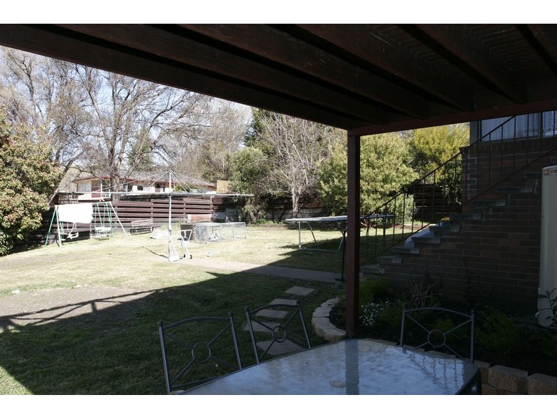 6 Yallambee Avenue, Armidale NSW 2350