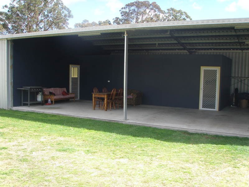 220 Tiverton Road, Armidale NSW 2350