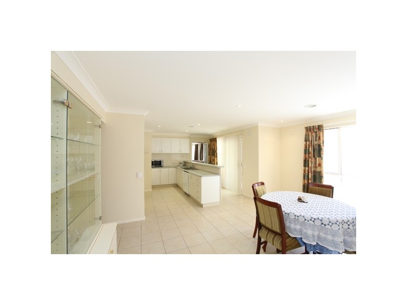 33 Macdonald Drive, Armidale NSW 2350