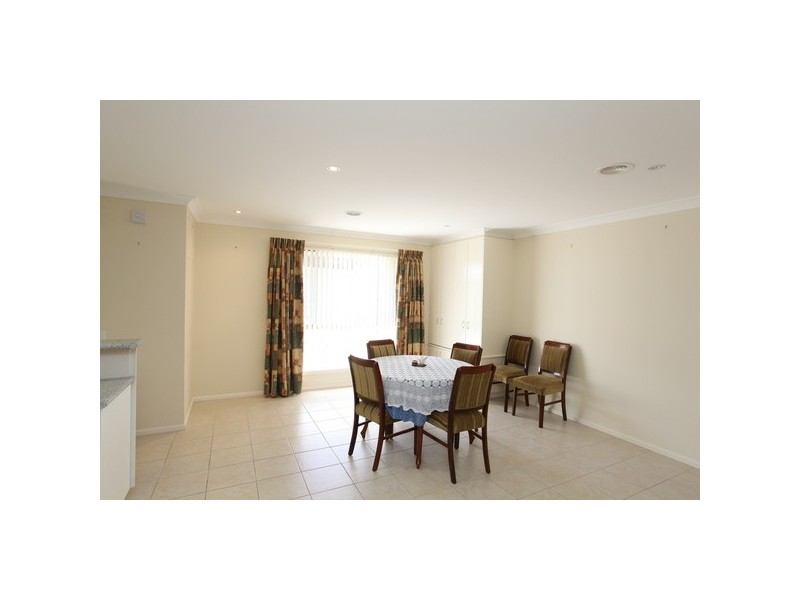 33 Macdonald Drive, Armidale NSW 2350