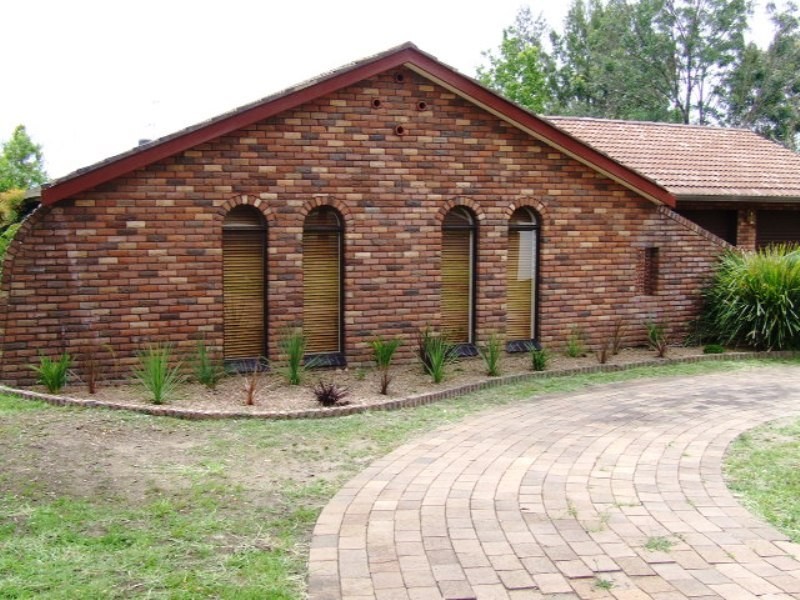18 Oak Tree Drive, Armidale NSW 2350