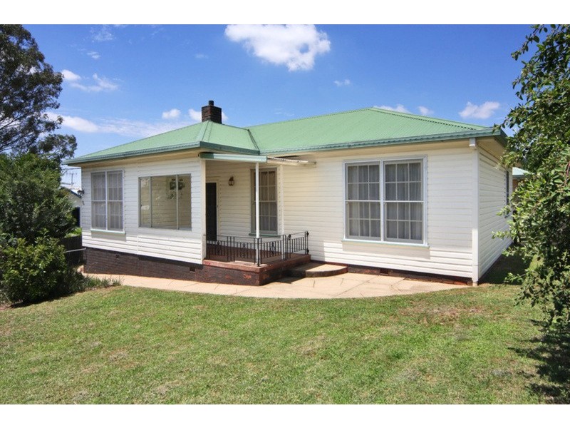 86 Newton Street, Armidale NSW 2350