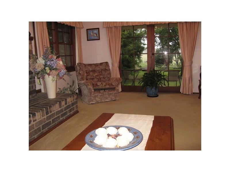 225 Simmons Road, Armidale NSW 2350