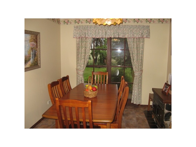 225 Simmons Road, Armidale NSW 2350