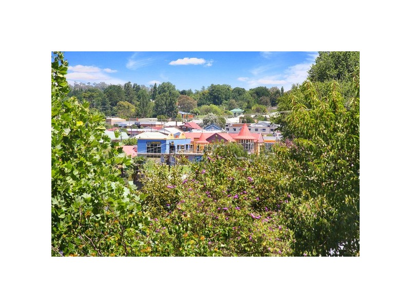 6 Wade Avenue, Armidale NSW 2350