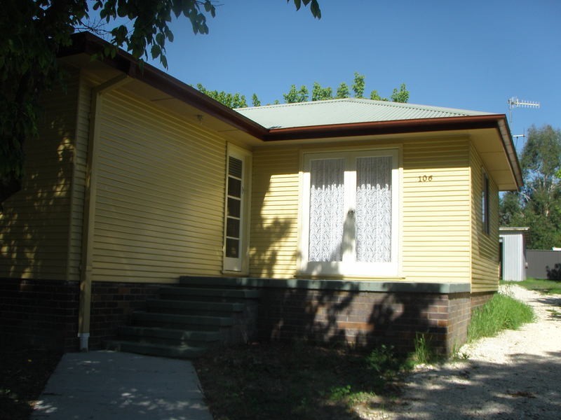 106 Markham Street, Armidale NSW 2350