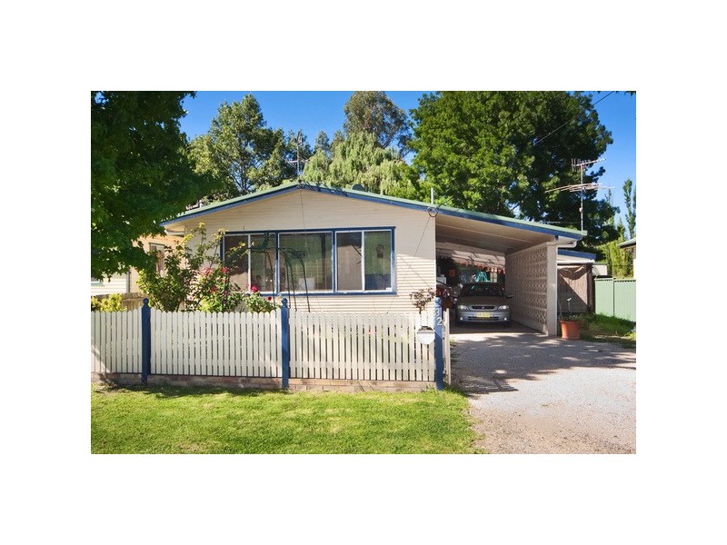 32 Enid Street, Armidale NSW 2350