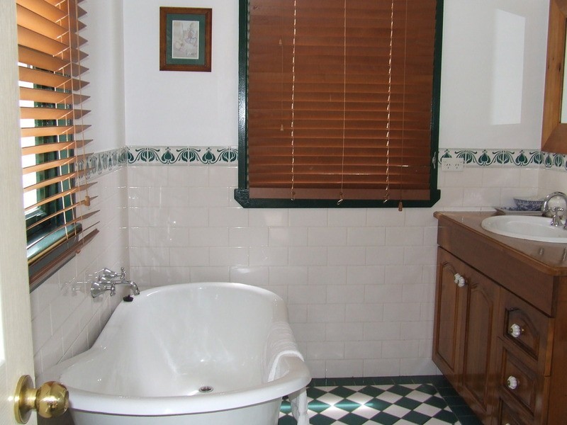 42 Marsh Street, Armidale NSW 2350