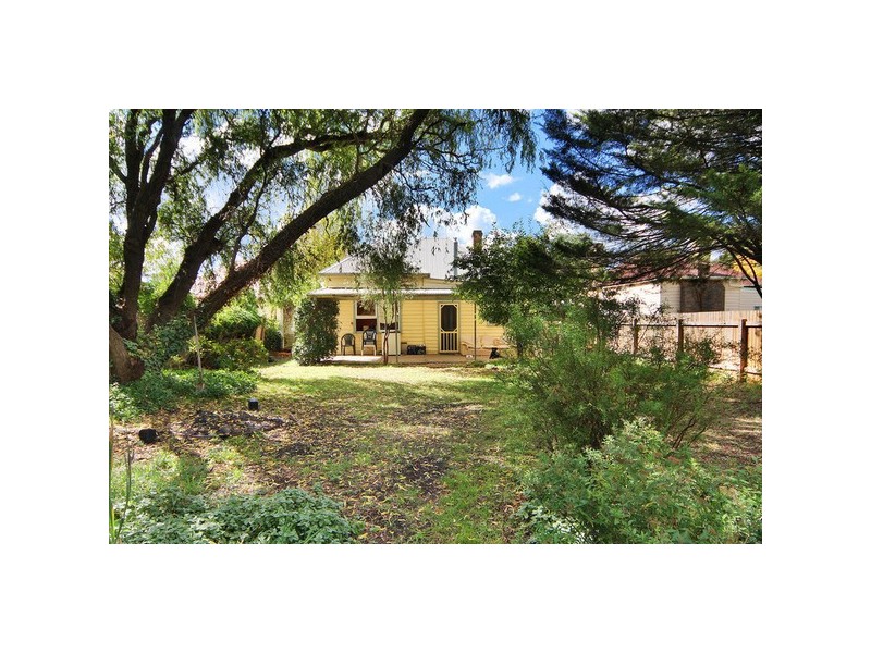 182 Brown Street, Armidale NSW 2350