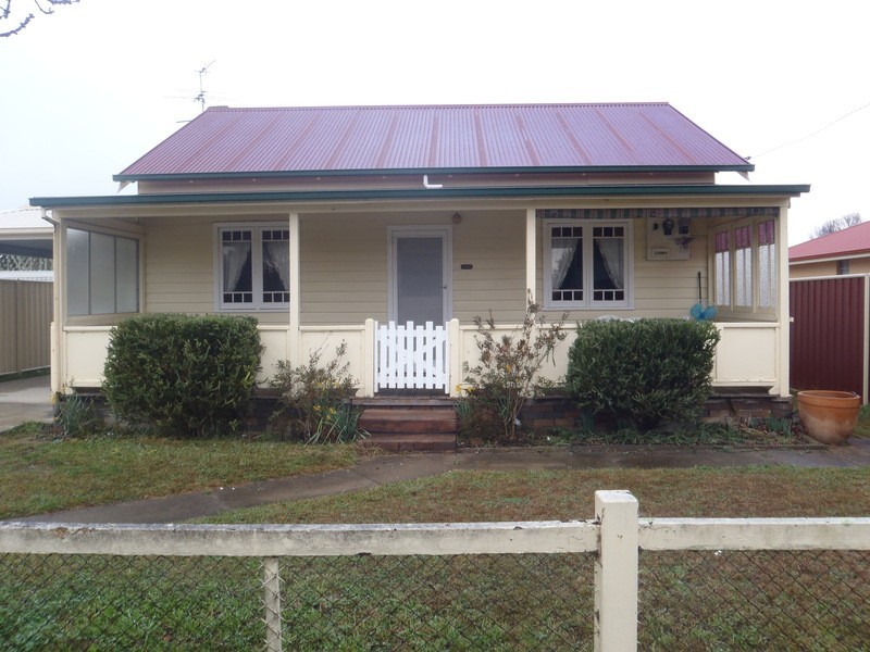288 Dumaresq Street, Armidale NSW 2350