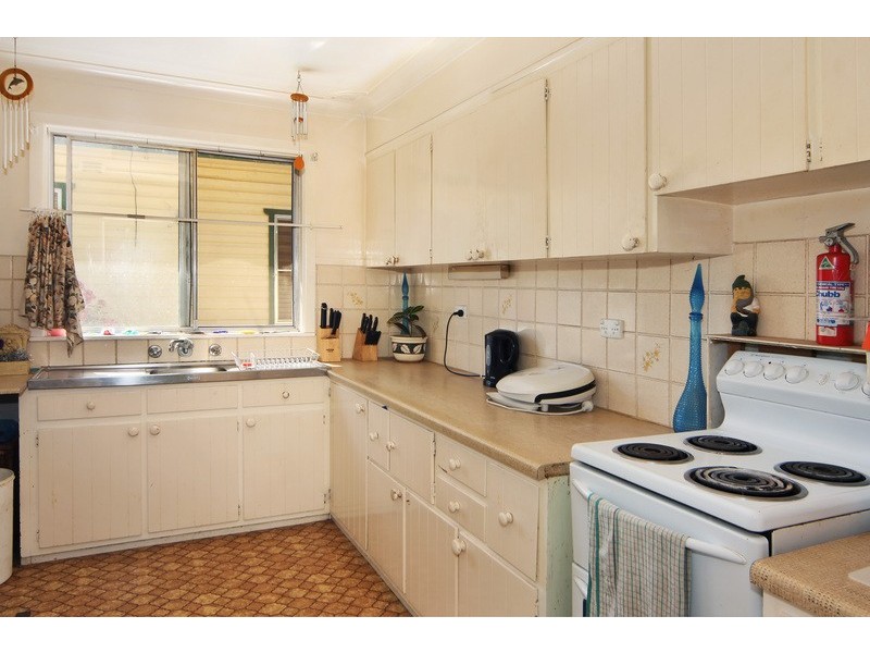 32 Enid Street, Armidale NSW 2350