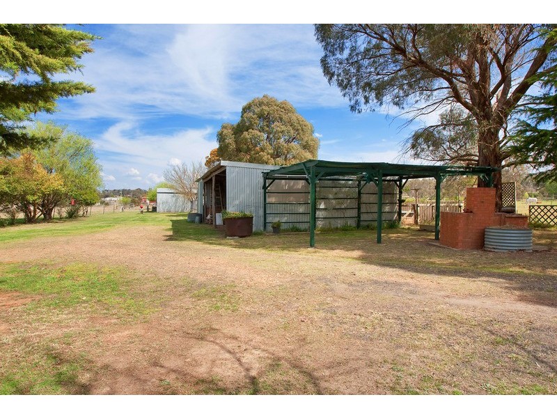Saumarez Ponds NSW 2350