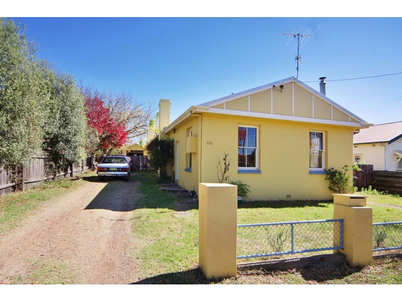 150 Marsh Street, Armidale NSW 2350