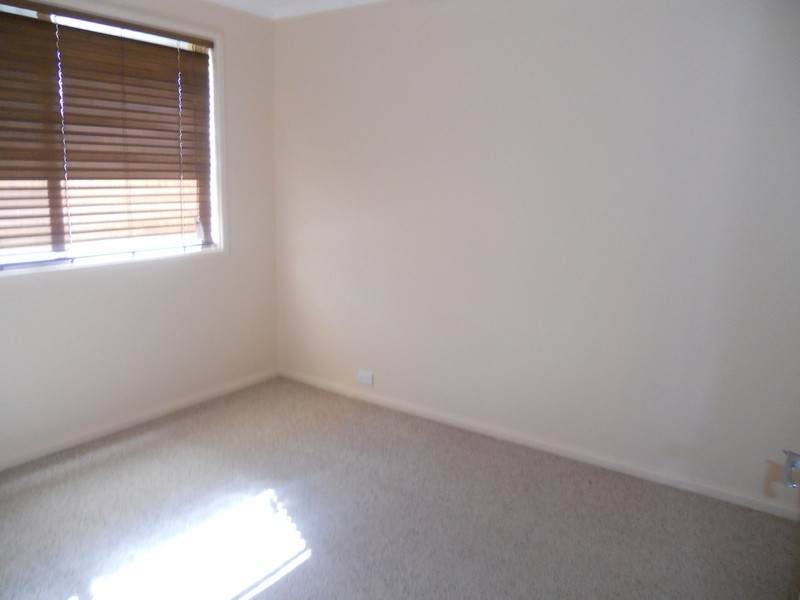 8 Carey Avenue, Armidale NSW 2350