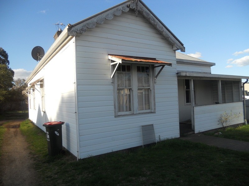 221 Rusden Street, Armidale NSW 2350